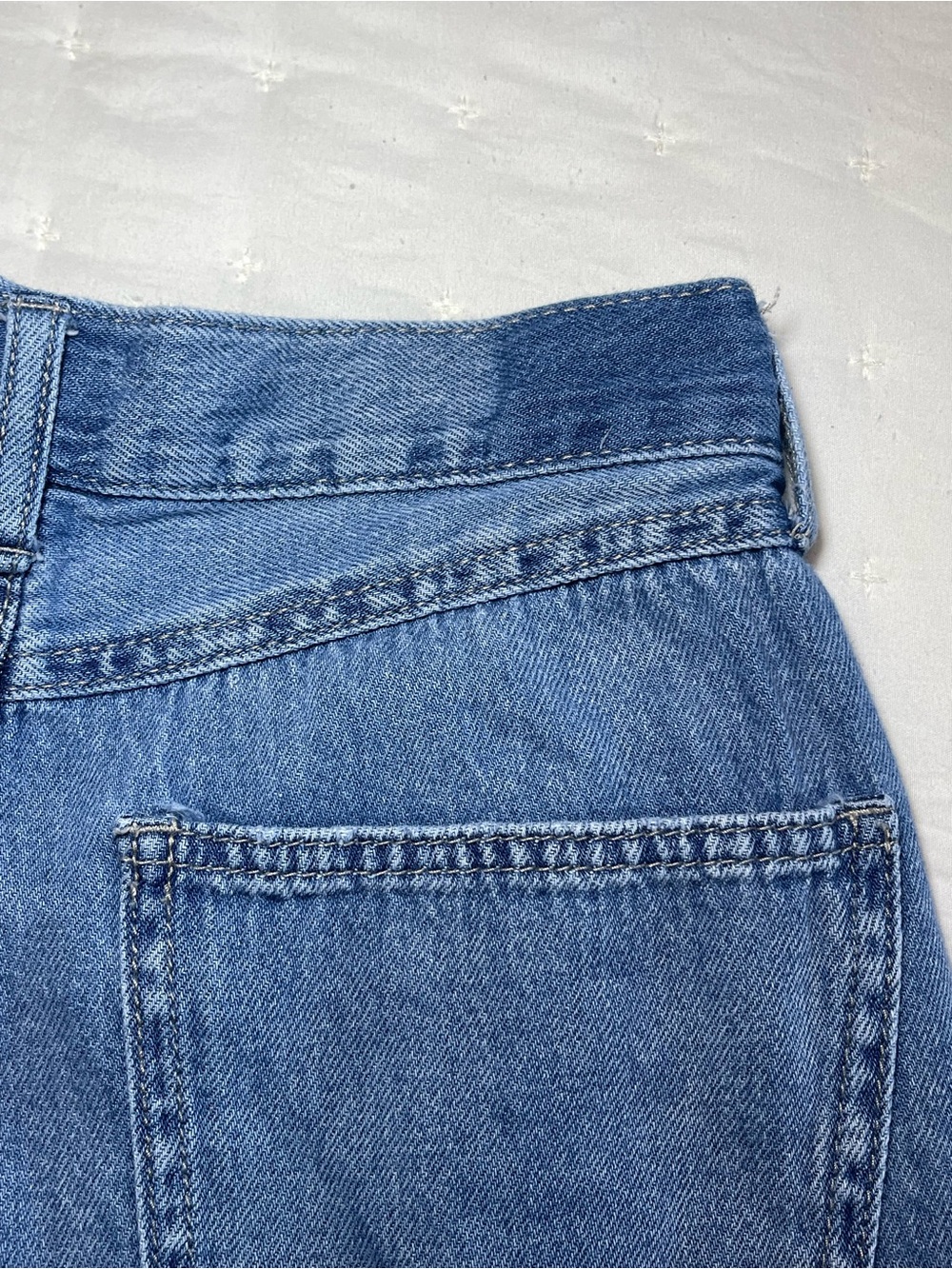 Women's American Original Rewash Wide Leg Jeans
Size 3/26 High Rise Button Fly - Picture 11 of 14